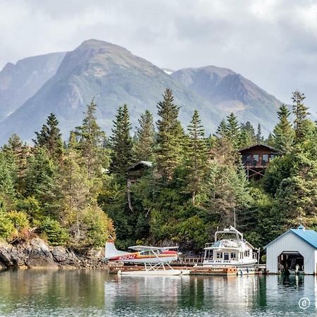 Stillpoint Lodge - All-Inclusive Halibut Cove Esterno foto